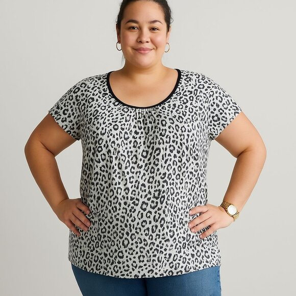 Torrid Shirt Top T Tee Animal Leopard Print SHORT SLEEVE Women's WOMAN'S Size 3 - Picture 13 of 13
